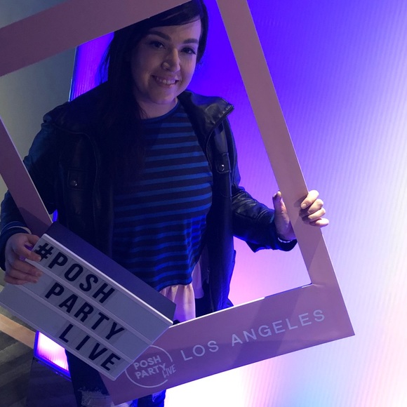 Hi Friends And Fellow Poshers! - Picture 1 of 1